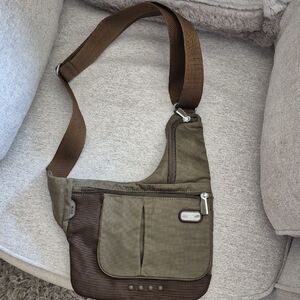 Tumi Brown/Olive Crossbody Multiple Pockets